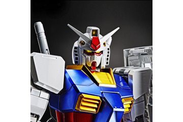 「機動戦士ガンダム」RX-78-2 ガンダム、“チタニウムフィニッシュ”でPG 1/60ガンプラ化！ こだわりの外装を見よ 画像