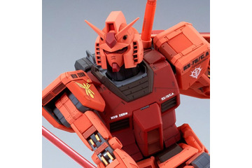 「ガンダム ギレンの野望」キャスバル専用ガンダム、MGガンプラ再販！ “赤”の機体、特徴的な形状を徹底再現 画像