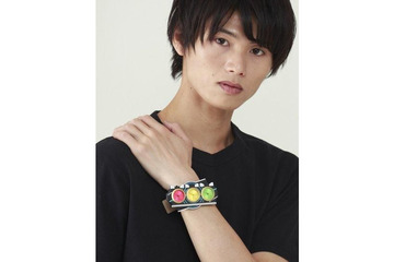 「仮面ライダーオーズ」オーズドライバーが腕時計に！ コアメダルを使った“コンボ”ギミックにも注目 画像