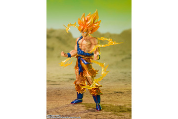 「ドラゴンボール」スーパーサイヤ人悟空、“TAMASHII NATIONS TOKYO”限定フィギュア登場！ 輝くメタリック加工がCOOL 画像