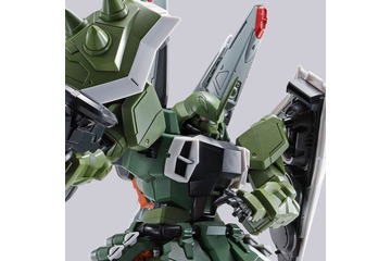 「ガンダムSEED DESTINY」ブレイズザクファントム、MGでガンプラ化！ ザクウォーリア再現などのギミックも 画像