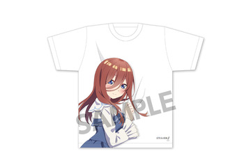 「五等分の花嫁∬」キミはどの子に抱きつかれたい？ 5つ子とラブラブ気分を味わえるTシャツ＆トートバッグ登場 画像