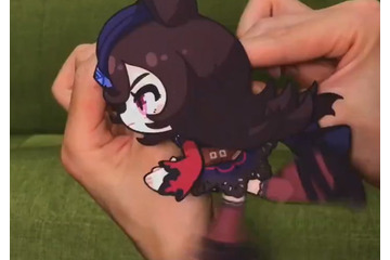 「ウマ娘」ライスシャワーの“動く紙人形”が大注目！ 驚きの人力可動機構―可愛くも真剣な“ライスの走り”を見よ 画像