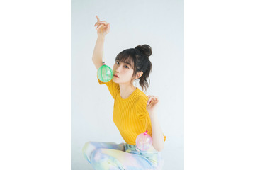 小倉唯、夏感満載＆キュートなグラビアにドキッ♪ 「B.L.T. VOICE GIRLS Vol.46」表紙・巻頭40ページで大特集！ 画像