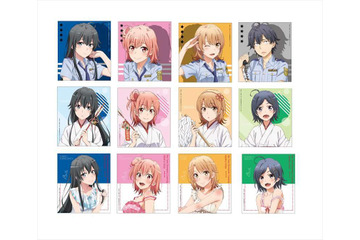 「俺ガイル。」ナースに着物に体操服姿まで♪ 描き下ろしイラストのミニ色紙＆缶バッジがBOXで登場 画像