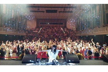 ドイツに響いた織田かおりの歌声 海外初のソロライブは2000人の超満員 画像