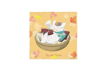 「夏目友人帳」ニャンコ先生が焼き芋をもぐもぐ♪ アクスタ、Tシャツほか描き下ろしグッズ登場 画像