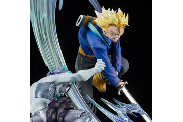 「ドラゴンボールZ」スーパーサイヤ人トランクスがメカフリーザを一刀両断！ 迫力のシーンが立体化 画像