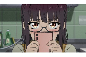 夏アニメ「異世界おじさん」“責任はとる”…着替えをのぞかれた藤宮とたかふみが急接近!? 第4話先行カット 画像