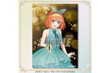 「五等分の花嫁」クリスマスデートするなら誰と…？ドレス姿の五つ子が大人可愛い♪“くじ引き堂”に登場 画像