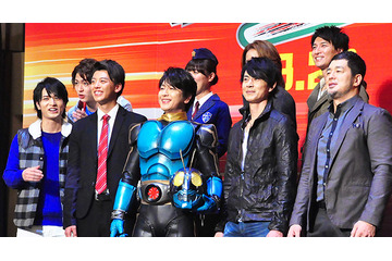 中村優一に半田健人、天野浩成 歴代ライダー競演に熱い声援 画像