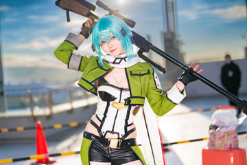【コスプレ】「SAO」シノンが屋上から狙い撃ち！注目レイヤー・はるか【写真8枚】 画像