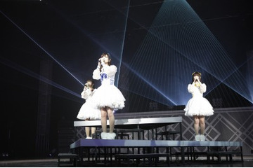 「蒼き鋼のアルペジオ」Tridentが1stライブを開催 2000人の観客に歌声を披露 画像
