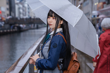 【コスプレ】「リコリス・リコイル」井ノ上たきな、雨の中たたずむ姿が美しい！ 注目レイヤー・なのか【写真7枚】 画像