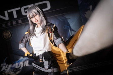 【コスプレ】『崩スタ』主人公が狙うはホームラン！中国レイヤー・千阳が銀河打者として打席に立つ【写真8枚】 画像