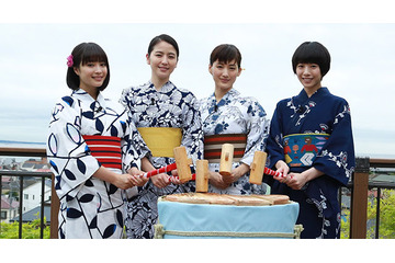 「海街diary」四姉妹が浴衣姿で勢ぞろい　大ヒット祈願で鏡開き 画像