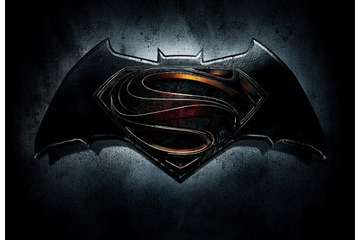 「バットマン vs スーパーマン ジャスティスの誕生」2016年3月公開　ヒーロー激突 画像