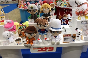 コナンやしんちゃんがぬいぐるみ、三栄貿易ブース@東京おもちゃショー2015 画像