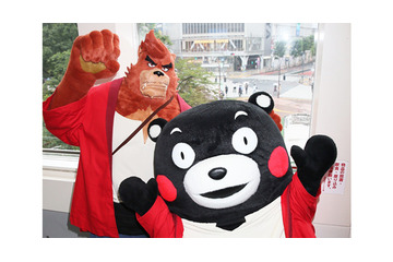 バケモノの子とくまモンがコラボ　渋谷でヒット祈願 画像