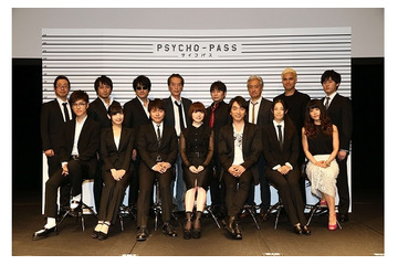 「朗読劇 サイコパス」に関智一、花澤香菜ら15名が登壇　第2期と劇場版をつなぐ物語が明らかに 画像