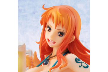 「ワンピース」水着から溢れるほどのボリューム感…！ 美しくセクシーに成長した「ナミ」が限定カラーで再登場 画像