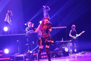 黒崎真音、5年間の応援にファンへの感謝の気持ち　舞浜アンフィシアターワンマン 画像