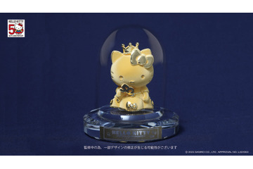 お値段約43万円の“純金キティちゃん”が限定50個で登場！ 50周年の誕生日を祝ったグッズもたくさん♪ 画像
