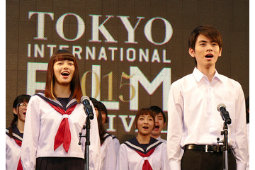 映画「桜ノ雨」が東京国際映画祭で合唱イベント　ボカロの名曲が六本木に響く　 画像