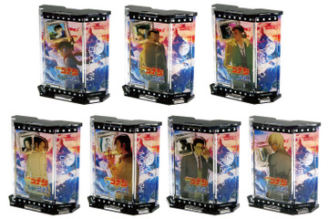 「名探偵コナン 隻眼の残像」長野県警や安室、風見を“ショーウィンドウ”風に陳列♪ カッコいいメインビジュアルがグッズ化！ 画像