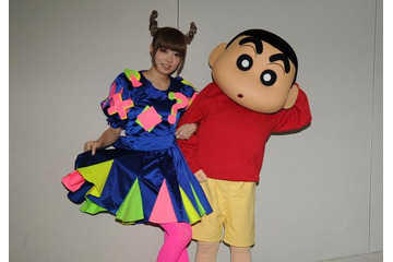きゃりーぱみゅぱみゅ　「クレヨンしんちゃん」の“ケツだけ星人”に挑戦 画像