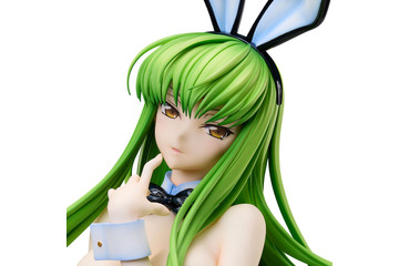 置き場所と目のやり場に困る、巨大フィギュア！「コードギアス」より「バニーC.C.」が1/3スケールで立体化 画像