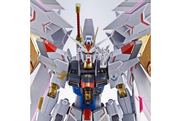 「ガンダムSEED FREEDOM」マイティーストライクフリーダムの最終決戦 Ver.が登場 ボディダメージを新規造形で再現 画像