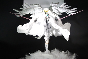 「ウイングガンダムゼロ クロークドカスタム」「フリーダムガンダム」も！ ガンダム・仮面ライダー・ワンピースなどフィギュア大集結！【「TAMASHII NATION 2025」レポ／ガンダム編】 画像