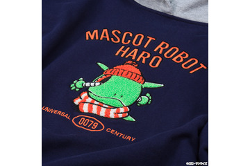 「ガンダム」ハロの冬支度が愛らしい♪ 日常使いもできるオシャレなパーカー、MA-1ジャケットほか登場 画像