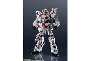 「それでも！」「機動戦士ガンダムUC」よりユニコーンガンダムが再販！ビーム・マグナムを両手持ちして劇中シーンを再現できる 画像