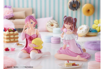 「2.5次元の誘惑」リリサ・美花莉・ノノア・アリアがネグリジェ姿に！タイトーくじにフィギュア、タペストリーなど登場 画像