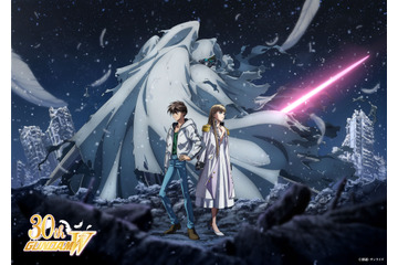 背景のウイングガンダムゼロがかっこいい！ 「ガンダムＷ」新規描き下ろし“ウィンタービジュアル”公開！「EW」4KリマスターBOXよりオーコメキャスト写真も 画像