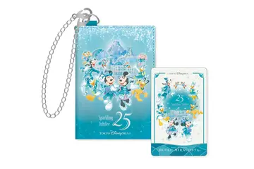 ディズニーファン必見！ミッキーたちが“ジュビリーブルー”の衣装で輝く♪ 限定グッズが登場 画像