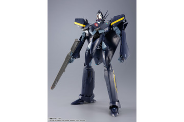 「マクロス7」VF-17S ナイトメアステルスバルキリー（ガムリン木崎機）が3月20日に発売！バルキリー特有の3段変形でプレイバリュー◎ 画像