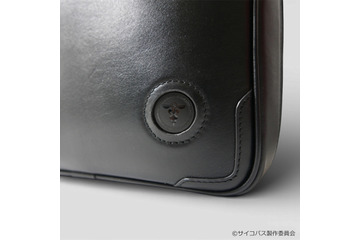 「PSYCHO-PASS」ビジネスシーンでの相棒に◎ オール防水本革のシティリュックが登場 “私のリュックは私が決める。” 画像