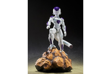 「ドラゴンボールZ」フリーザ 第四形態が可動フィギュアに！表情パーツを変えて劇中の激闘も再現できる、美麗造形に注目！