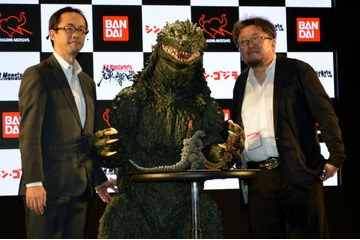 東京おもちゃショーにゴジラ襲来 「シン・ゴジラ」樋口真嗣監督がフィギュア愛を語る 画像