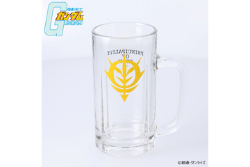 “乾杯！”ではなく、“ジーク・ジオン！”「ガンダム」シリーズのエンブレムが描かれたジョッキが登場！ アムロやシャア、マフティーや鉄華団のパーソナルマーク入り 画像