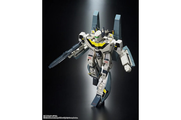 復活！「マクロス」“オリジン”バルキリー第2弾はロイ・フォッカースペシャル！“マニュアル大事にしてる奴は…早死にするぞ！”