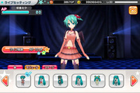 iOS版「初音ミク ライブステージ プロデューサー」配信開始　クリスマスな曲や衣装も登場 画像