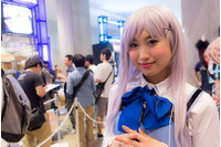 「ごちうさ」チノちゃんコスのコンパニオンがお出迎え！NBCユニバーサルブース【コミケ92】 画像