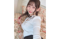 声優・上坂すみれ、 インスタでの色気溢れる“オフトゥンショット”に「これはあかんて…！」「目がハートに」 画像