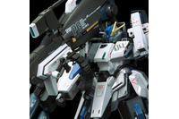 「ガンダムセンチネル」FAZZ、“チタニウムフィニッシュ”仕様で限定ガンプラ化 こだわりの加工を見よ！ 画像