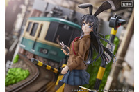 「青春ブタ野郎」桜島麻衣“デートの続きをしてあげる―”江ノ電 Ver.フィギュアが登場 画像