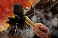 “本物のゴジラの足”で釘を打つ!? なんて緊迫感だ…「ゴジラハンマー」発売 画像